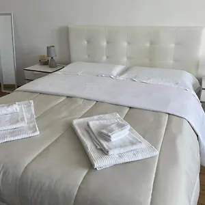 Cavour16 Rent Bedrooms 3*, Genova Italia